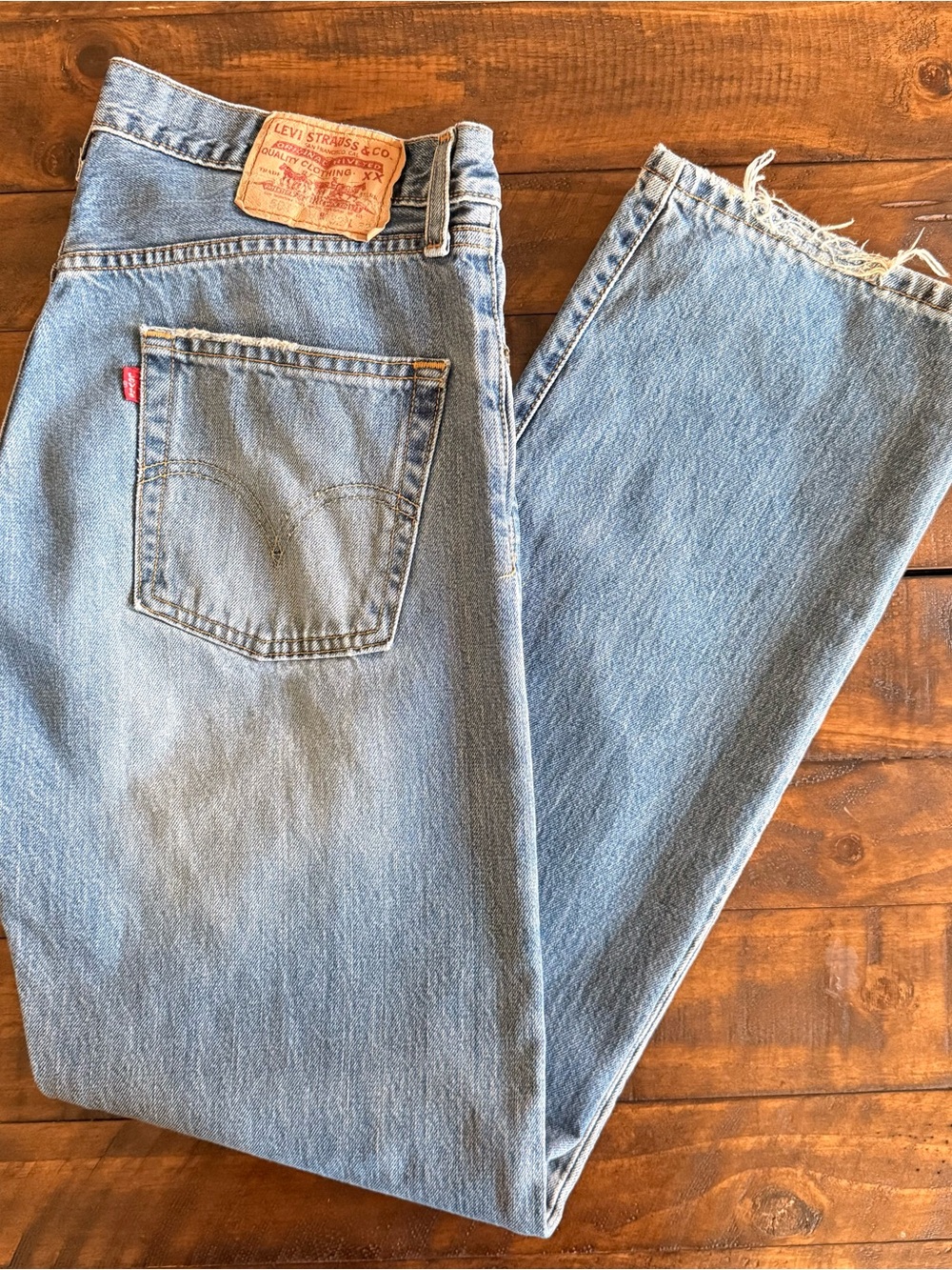 Y2K Levi’s 501 Straight Leg Distressed Button Fly Jeans, Men’s Size 32x32